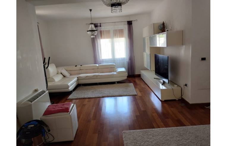 casa indipendente in vendita a Muros