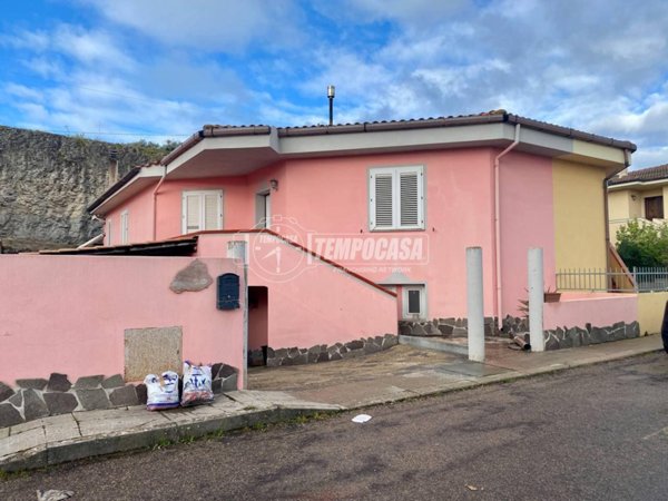 casa indipendente in vendita a Nulvi