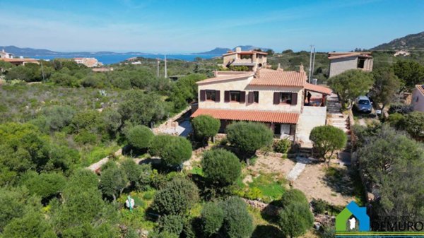 casa indipendente in vendita ad Olbia in zona Porto Istana