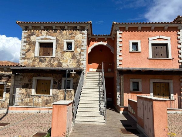 appartamento in vendita ad Olbia in zona Murta Maria