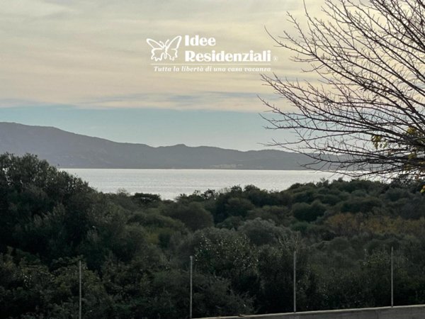 casa indipendente in vendita ad Olbia in zona Pittulongu