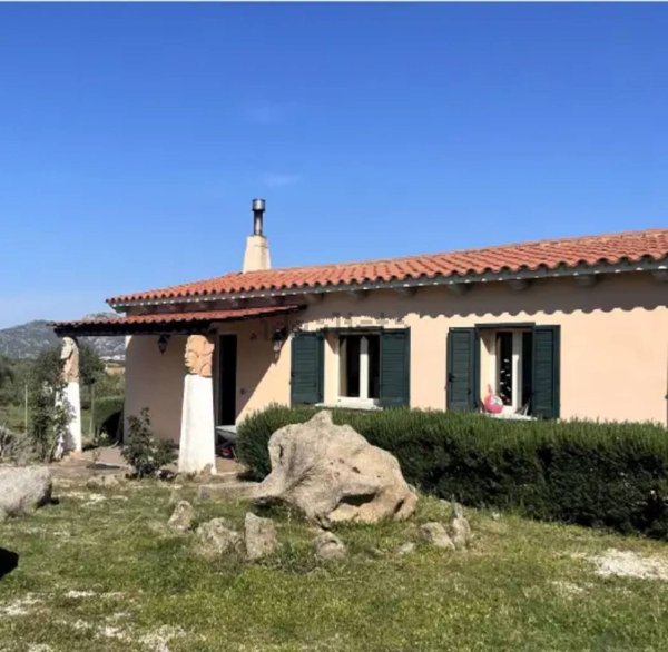 casa indipendente in vendita ad Olbia in zona Santa Mariedda