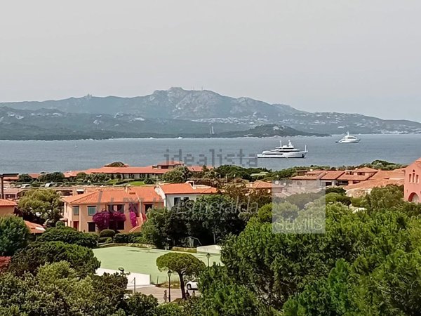appartamento in vendita ad Olbia in zona Rudalza