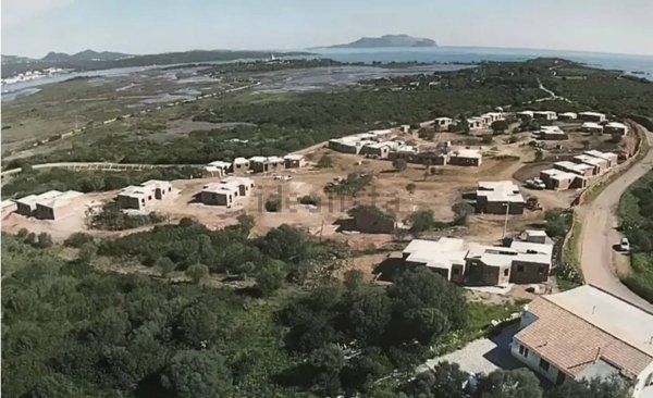 casa indipendente in vendita ad Olbia in zona Rudalza