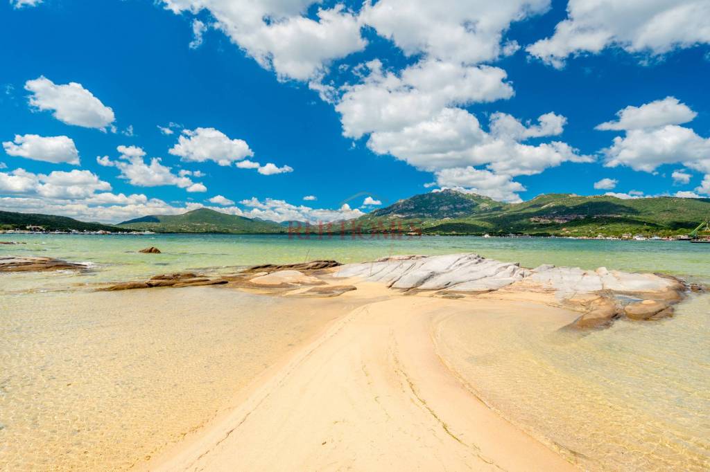 appartamento in vendita ad Olbia in zona Porto Rotondo