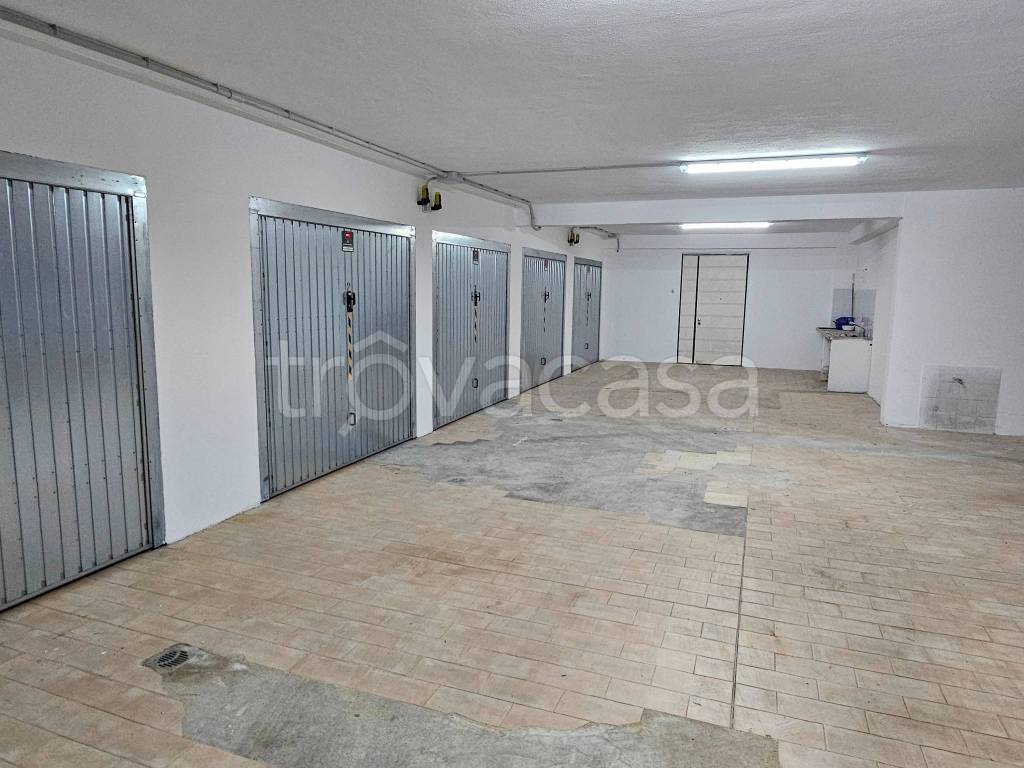 locale di sgombero in vendita ad Olbia in zona Aldo Moro