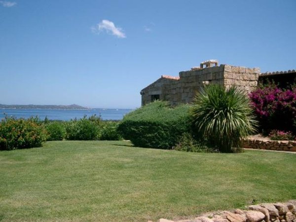 casa indipendente in vendita ad Olbia in zona Centro Storico