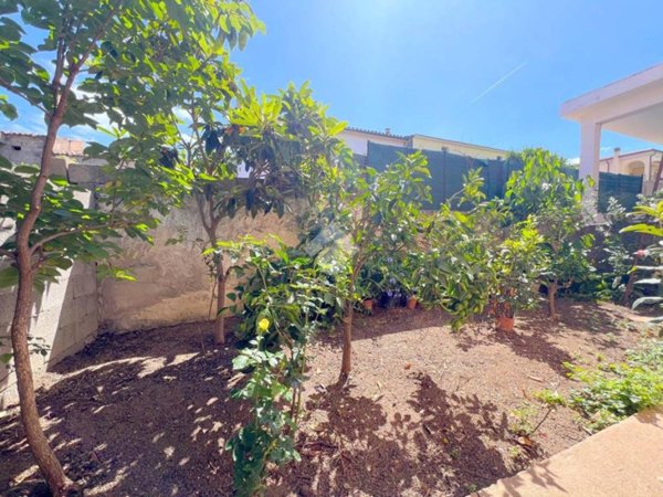 casa indipendente in vendita ad Olbia in zona Barcellona