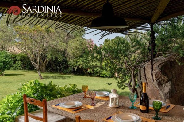 casa indipendente in vendita ad Olbia in zona San Pantaleo