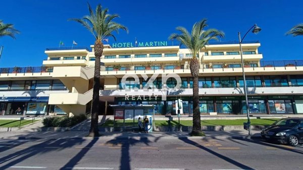 ufficio in vendita ad Olbia in zona Aldo Moro