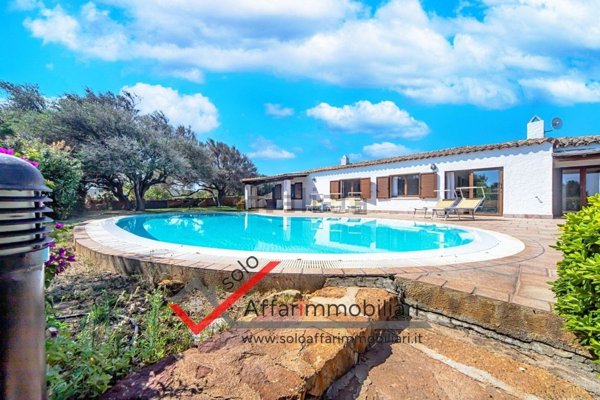 casa indipendente in vendita ad Olbia in zona Portisco