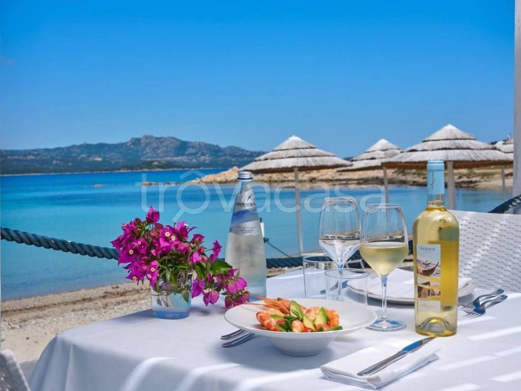 appartamento in vendita ad Olbia in zona Portisco