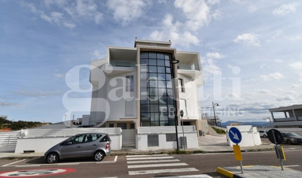 appartamento in vendita ad Olbia in zona San Simplicio