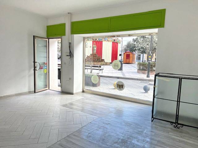 negozio in vendita ad Olbia in zona Centro Storico