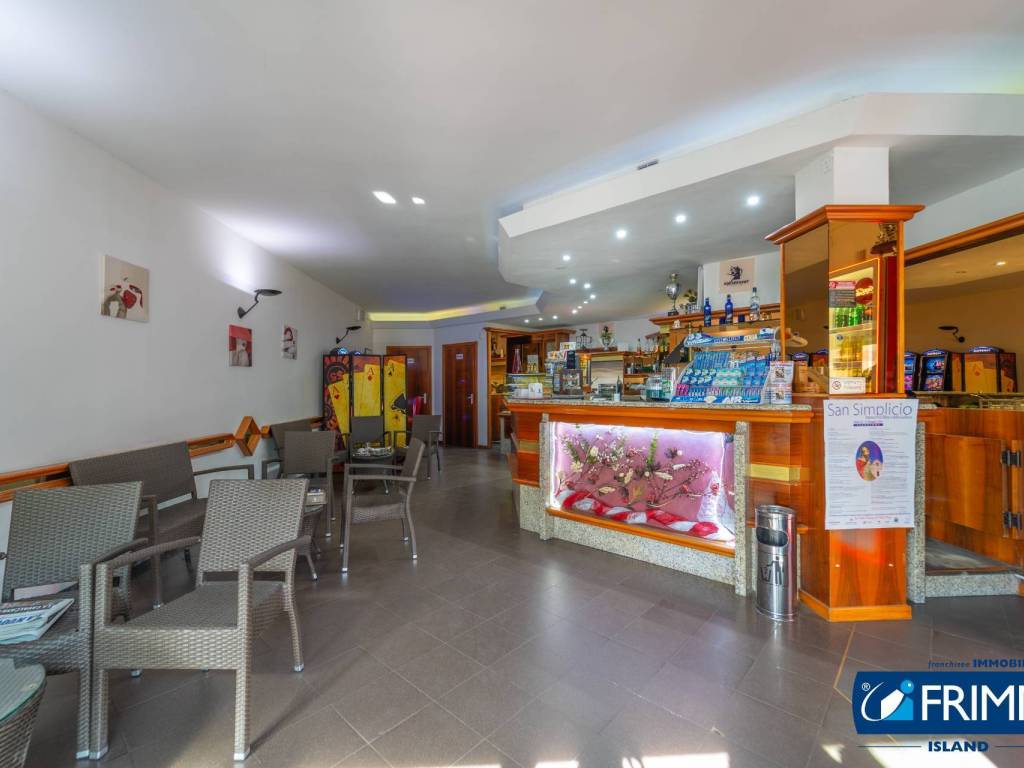 negozio in vendita ad Olbia in zona Aldo Moro