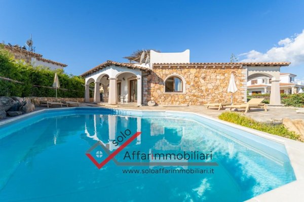 casa indipendente in vendita ad Olbia in zona Pittulongu