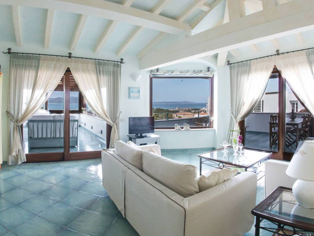 appartamento in vendita ad Olbia in zona Porto Rotondo