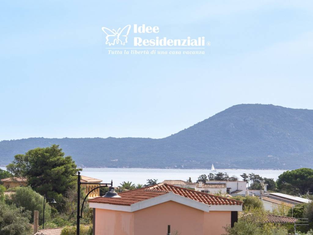 appartamento in vendita ad Olbia in zona Pittulongu