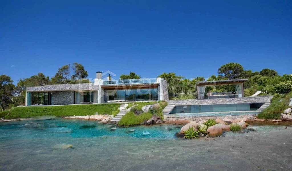casa indipendente in vendita ad Olbia in zona Pittulongu