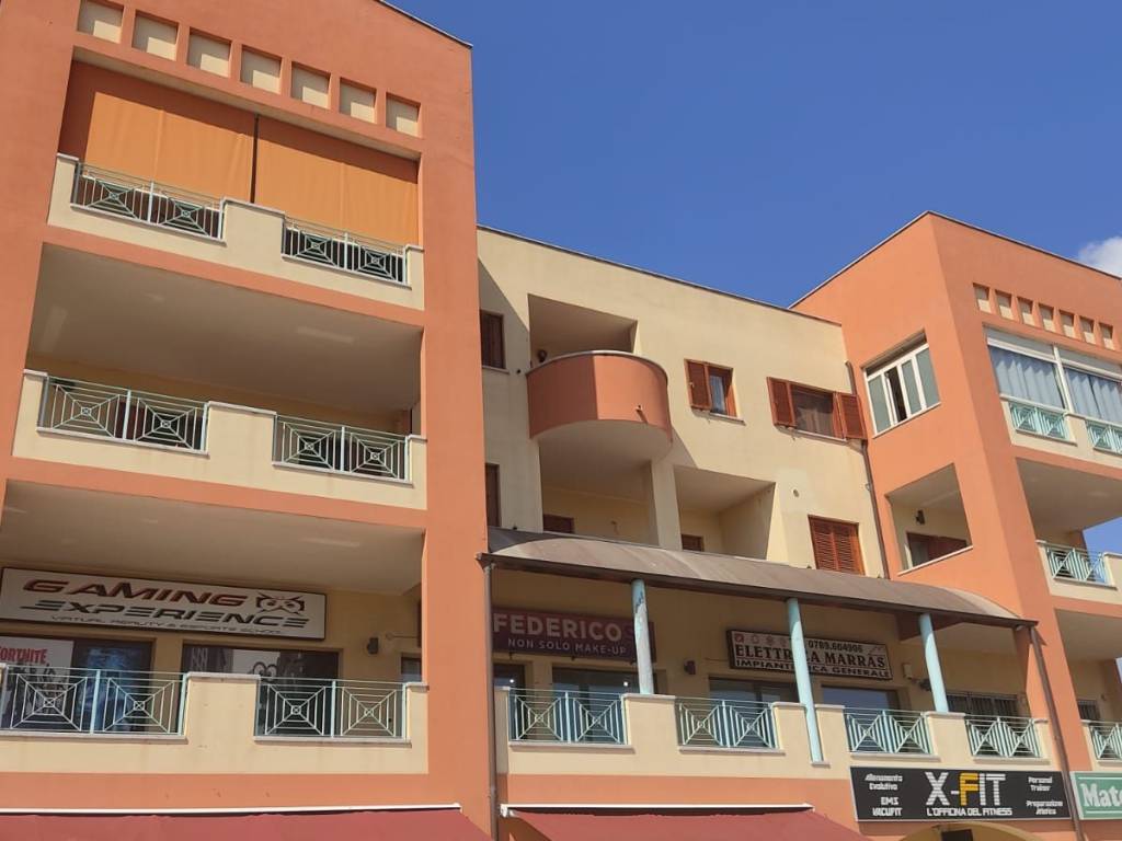 negozio in vendita ad Olbia in zona Aldo Moro