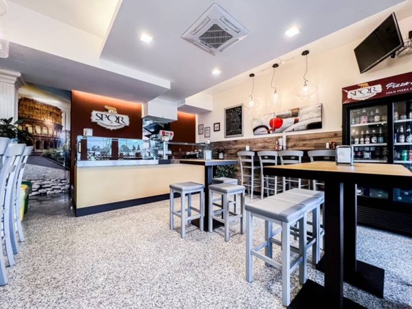 negozio in vendita ad Olbia in zona Aldo Moro