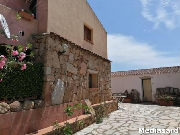 negozio in vendita ad Olbia in zona Cugnana