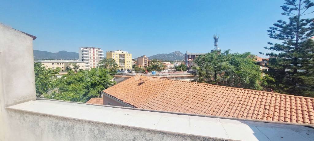 mansarda in vendita ad Olbia