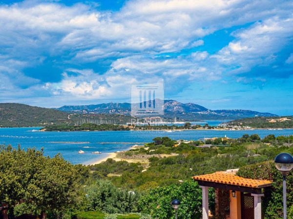 casa indipendente in vendita ad Olbia in zona Rudalza
