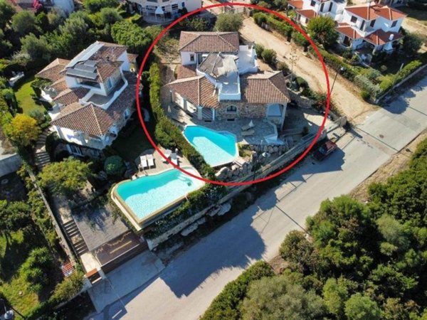 casa indipendente in vendita ad Olbia in zona Pittulongu