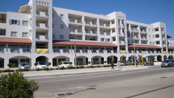 locale commerciale in vendita ad Olbia