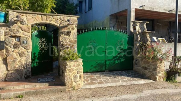casa indipendente in vendita ad Olbia in zona San Pantaleo