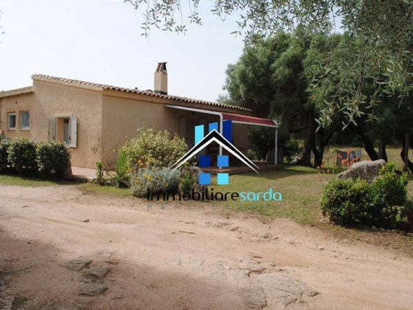 casa indipendente in vendita ad Olbia in zona Sole Ruiu