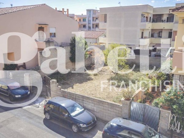 casa indipendente in vendita ad Olbia in zona Barcellona