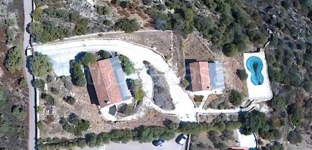casa indipendente in vendita ad Olbia in zona Cugnana
