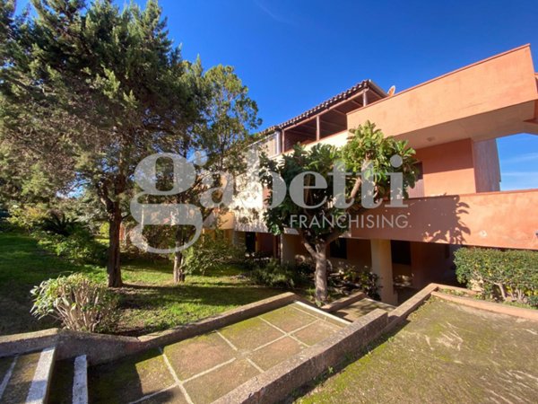 appartamento in vendita ad Olbia in zona Rudalza