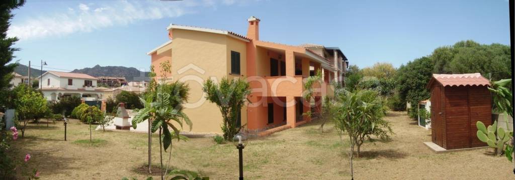 casa indipendente in vendita ad Olbia in zona Pittulongu