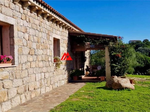 casa indipendente in vendita ad Olbia in zona Sole Ruiu