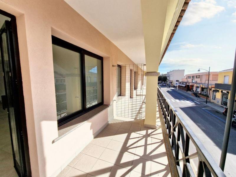 ufficio in vendita ad Olbia in zona Centro Storico