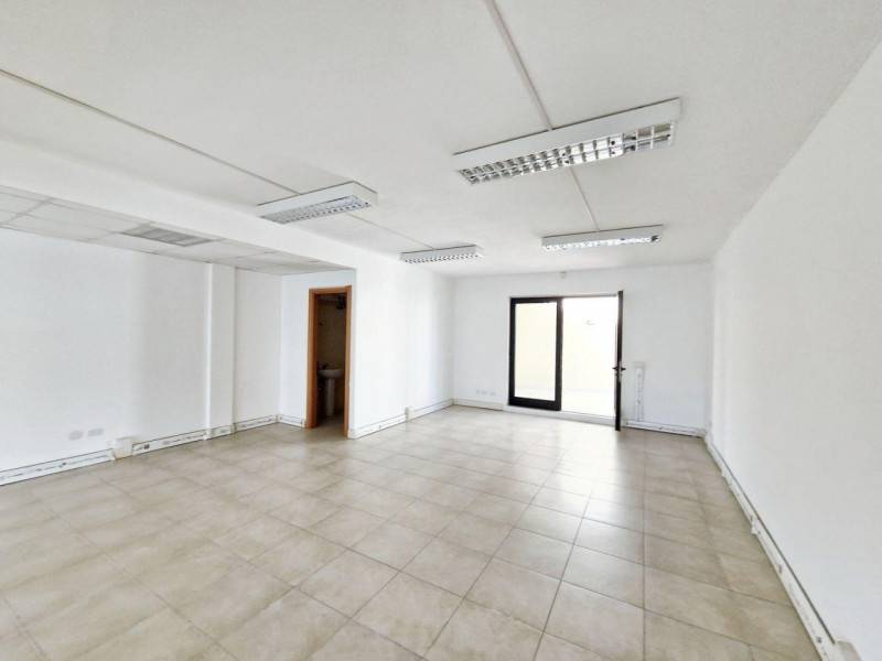 ufficio in vendita ad Olbia in zona Centro Storico