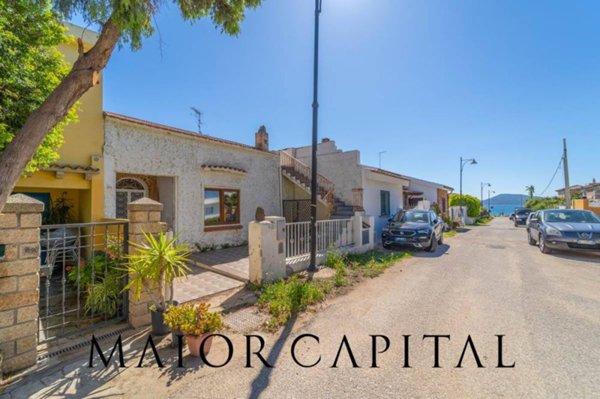 casa indipendente in vendita ad Olbia in zona Pittulongu