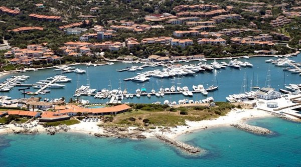 appartamento in vendita ad Olbia in zona Porto Rotondo