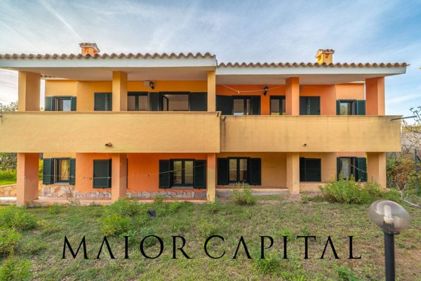 casa indipendente in vendita ad Olbia in zona Pittulongu