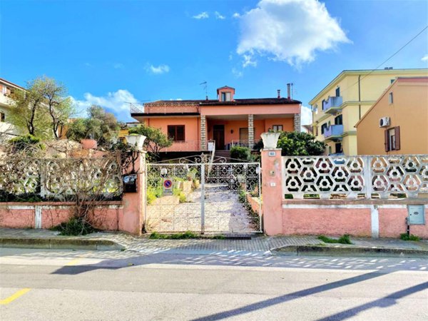 casa indipendente in vendita ad Olbia