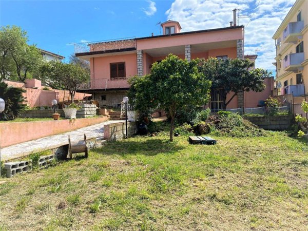 casa indipendente in vendita ad Olbia in zona Bandinu