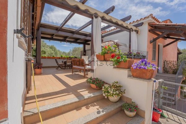 casa indipendente in vendita ad Olbia in zona Pittulongu