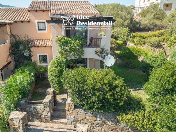casa indipendente in vendita ad Olbia in zona Pittulongu