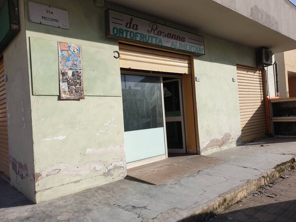negozio in vendita ad Olbia in zona Osseddu