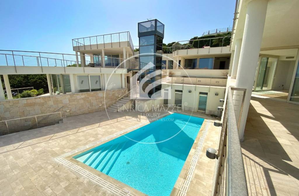 casa indipendente in vendita ad Olbia