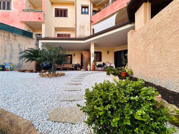 appartamento in vendita ad Olbia in zona Olbia Mare / Sa Marinedda