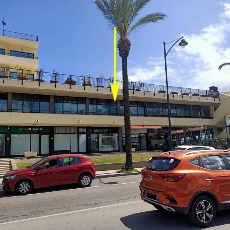 ufficio in vendita ad Olbia